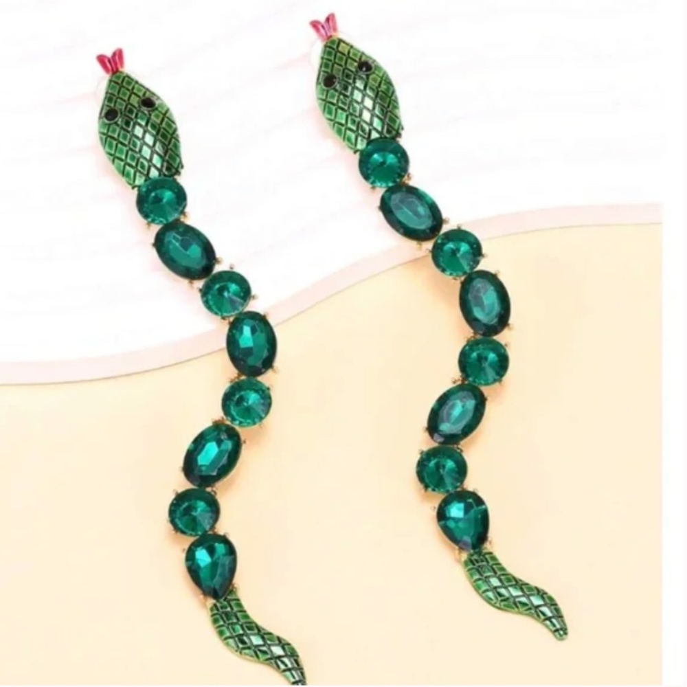 ❤️ FREE Snake Rhinestone Hipster Hippie Artsy Pop Art Reptile Chic Drop Earrings